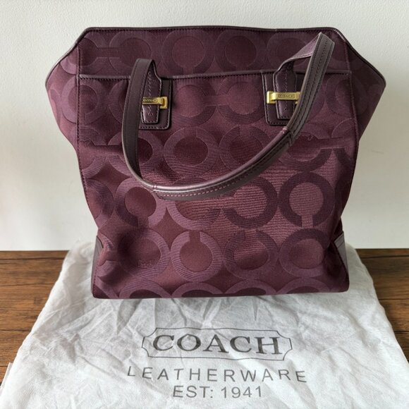 Coach “Taylor Op Art Alexis” large burgundy tote bag (new!) - Picture 9 of 11